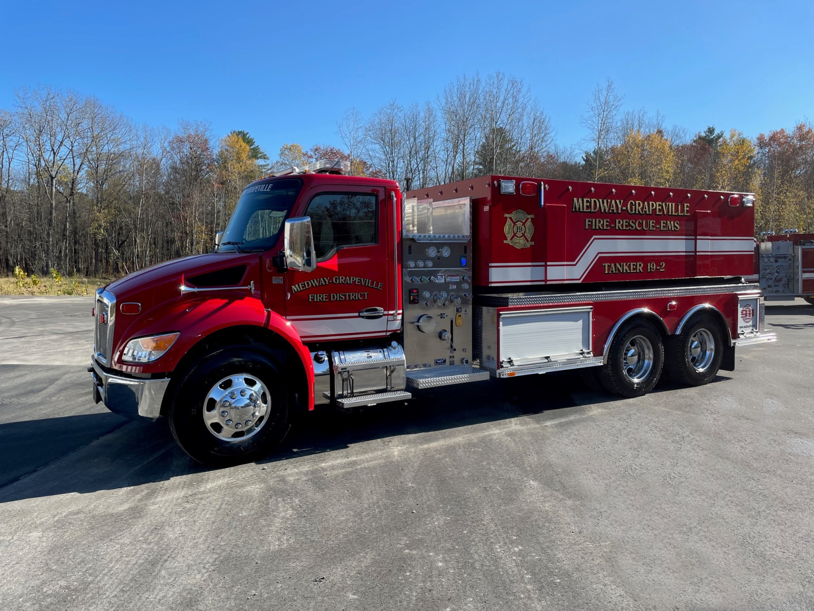 MedwayGrapeville Fire District Fouts Bros. Kenworth T480 Tanker
