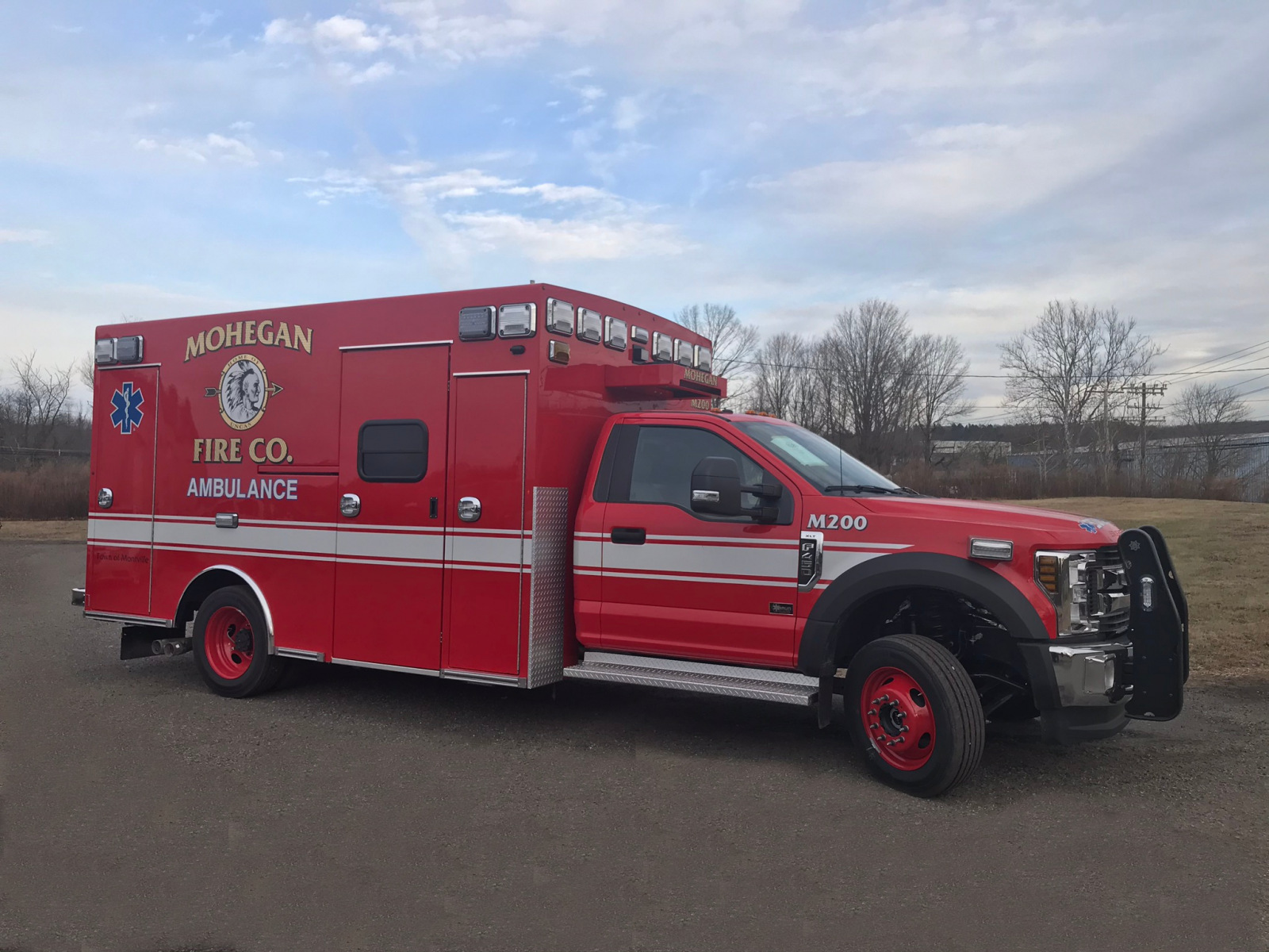Braun Chief XL Ford F450 Ambulance Delivered to Mohegan Fire Company