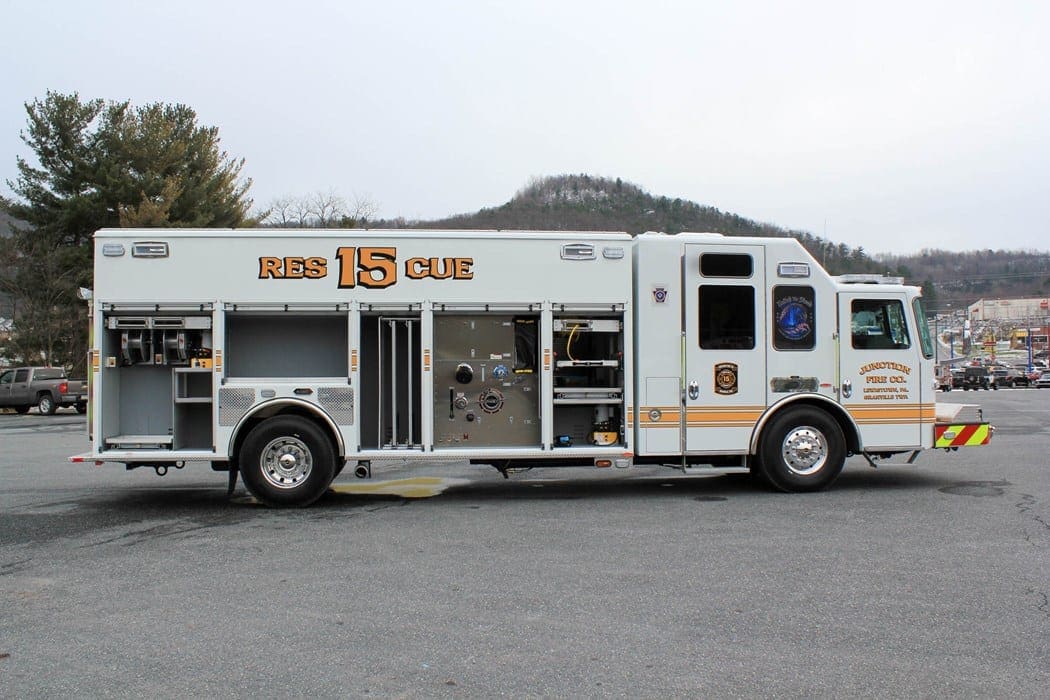 walk-around-rescue-fire-apparatus